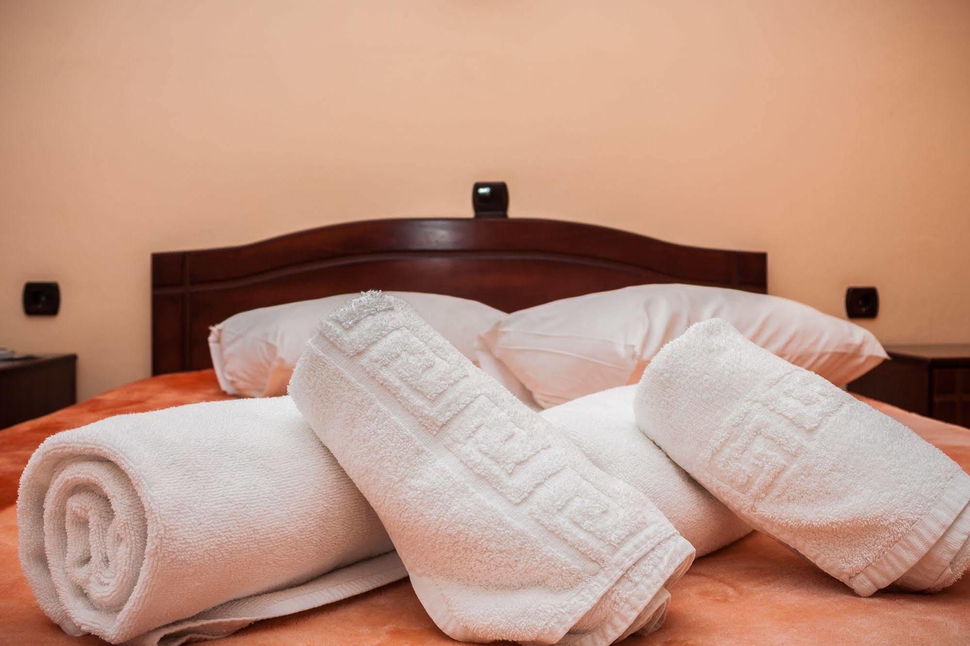 Filippion Hotel ケラモティ エクステリア 写真